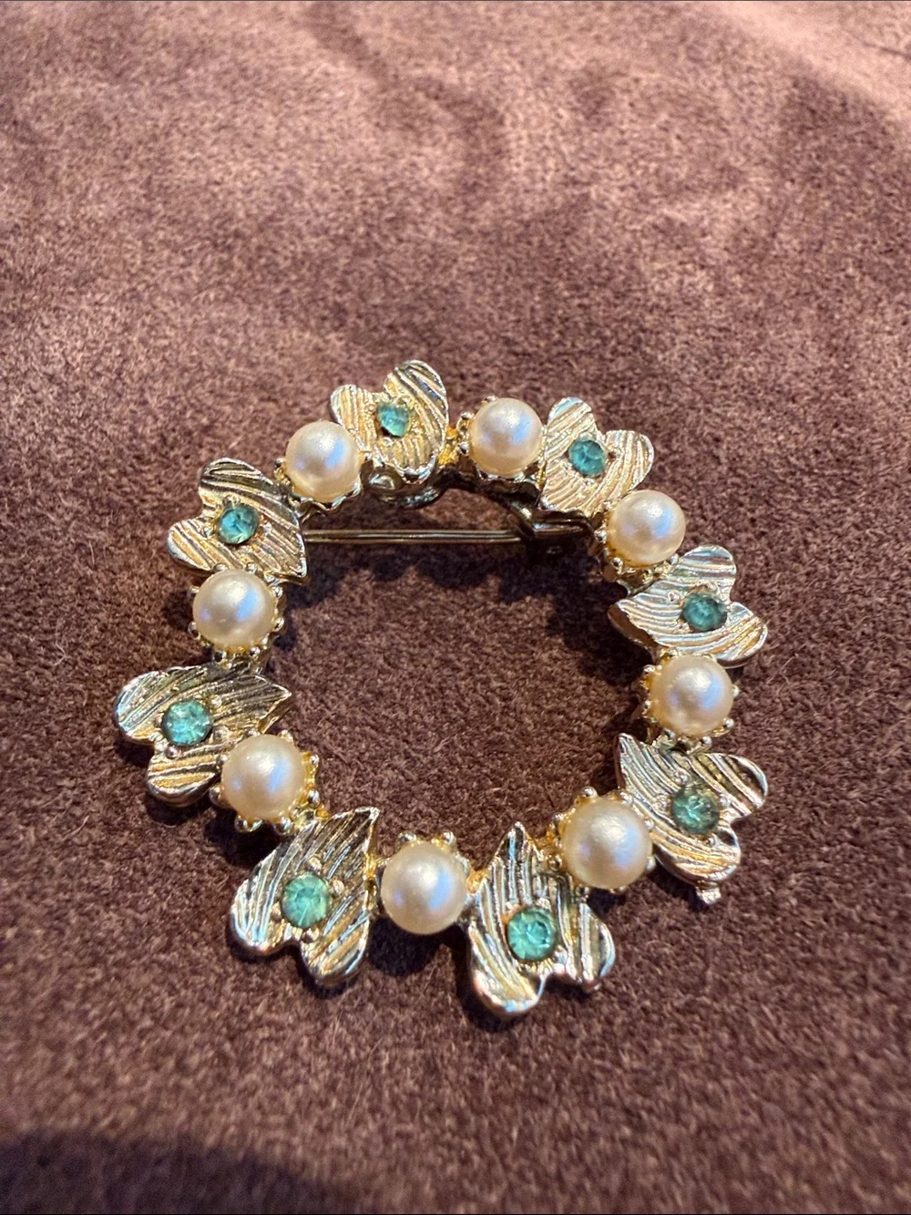 Vintage-Inspired Brooches - set of 4